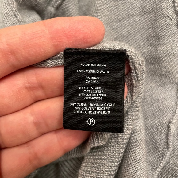 THEORY Gray Wool Cardigan Open Front With Pockets Draped Size Medium - Picture 9 of 9